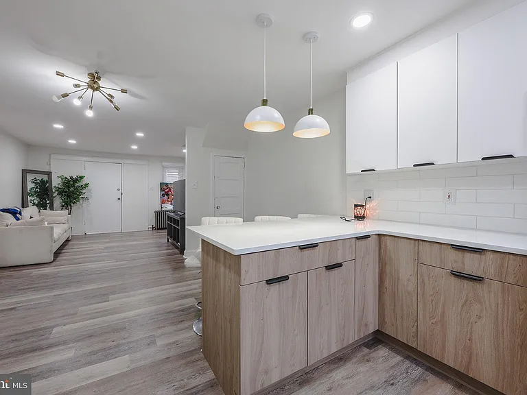 7710 Temple Rd — Photo 7