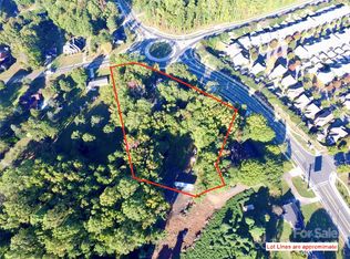 5216 Lakeview Rd, Charlotte, NC 28216