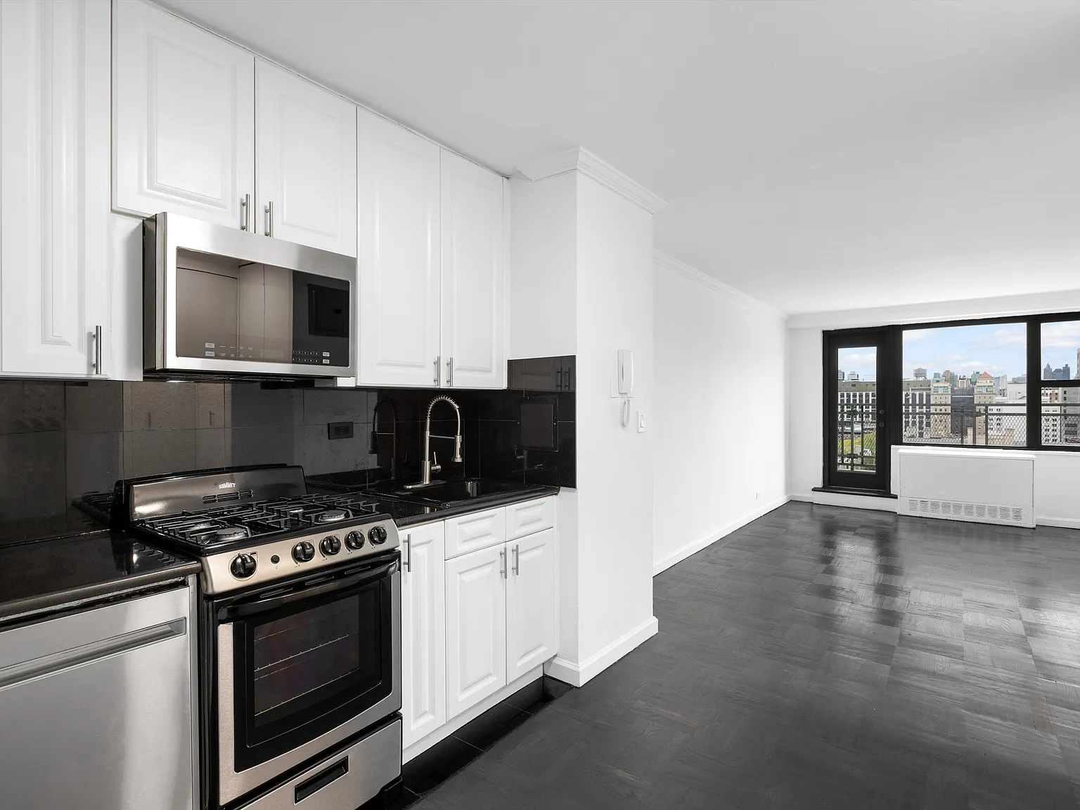320 East 23rd Street — Photo 1