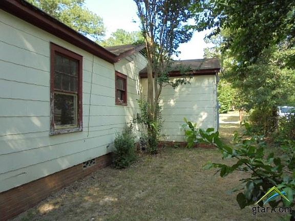 3rd image of 1332 Kenilworth Ave