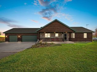 168 Old Oregon Rd, Oshkosh, WI 54902