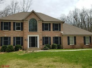 195 W Mountain Top Rd, Summit Hill, PA 18250