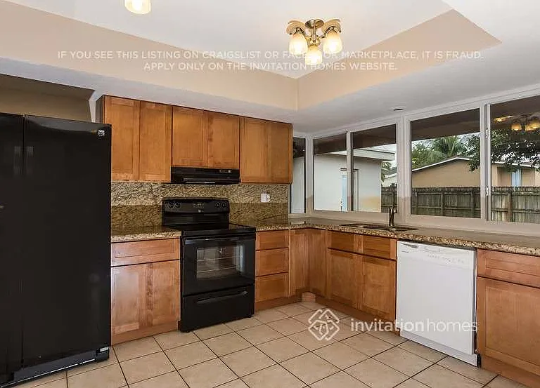 9020 SW 55th Ct — Photo 7