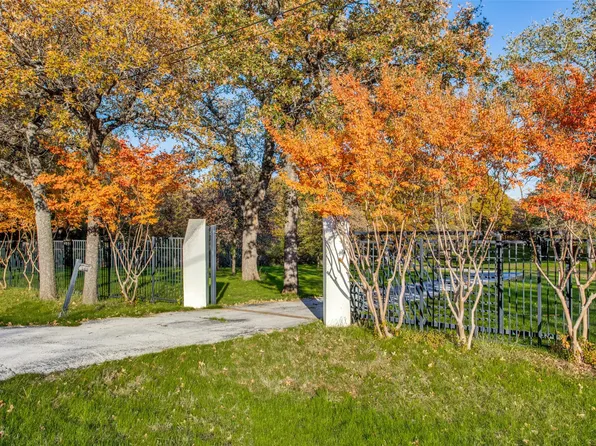 1100 Simmons Rd, Flower Mound, TX 75022