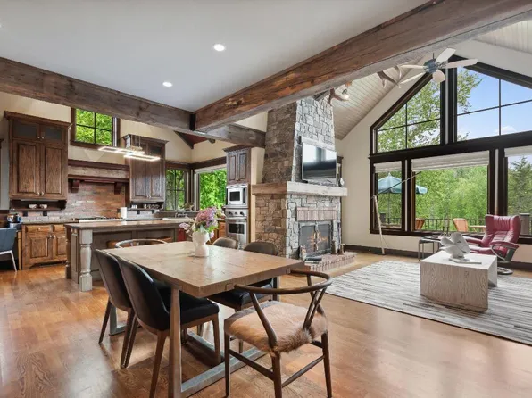 214 River St, Bigfork, MT 59911