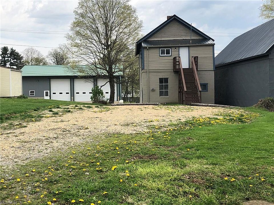 rear of the house from the parking area
