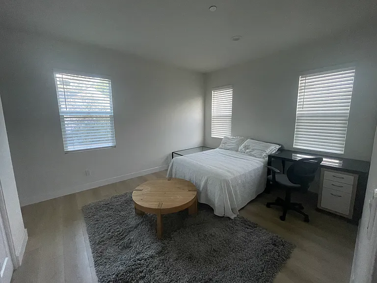 2651 Malcolm Ave — Photo 6