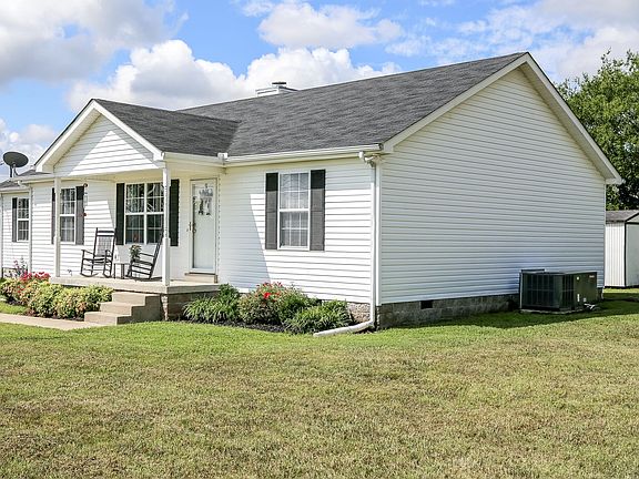 2nd image of 104 Peyton Dr
