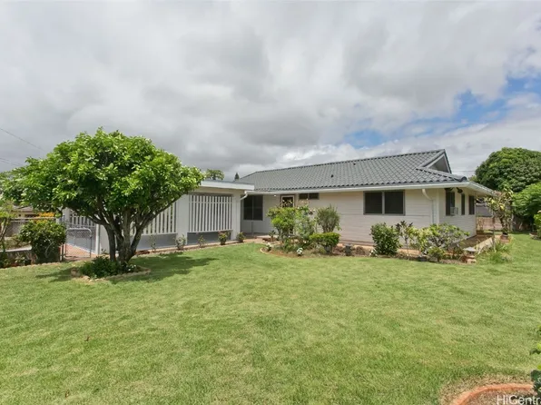 1363 Kaweloka St, Pearl City, HI 96782