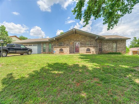 2nd image of 1737 E Cottonwood Ter