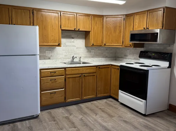 345 Essex St #2, Bangor, ME 04401