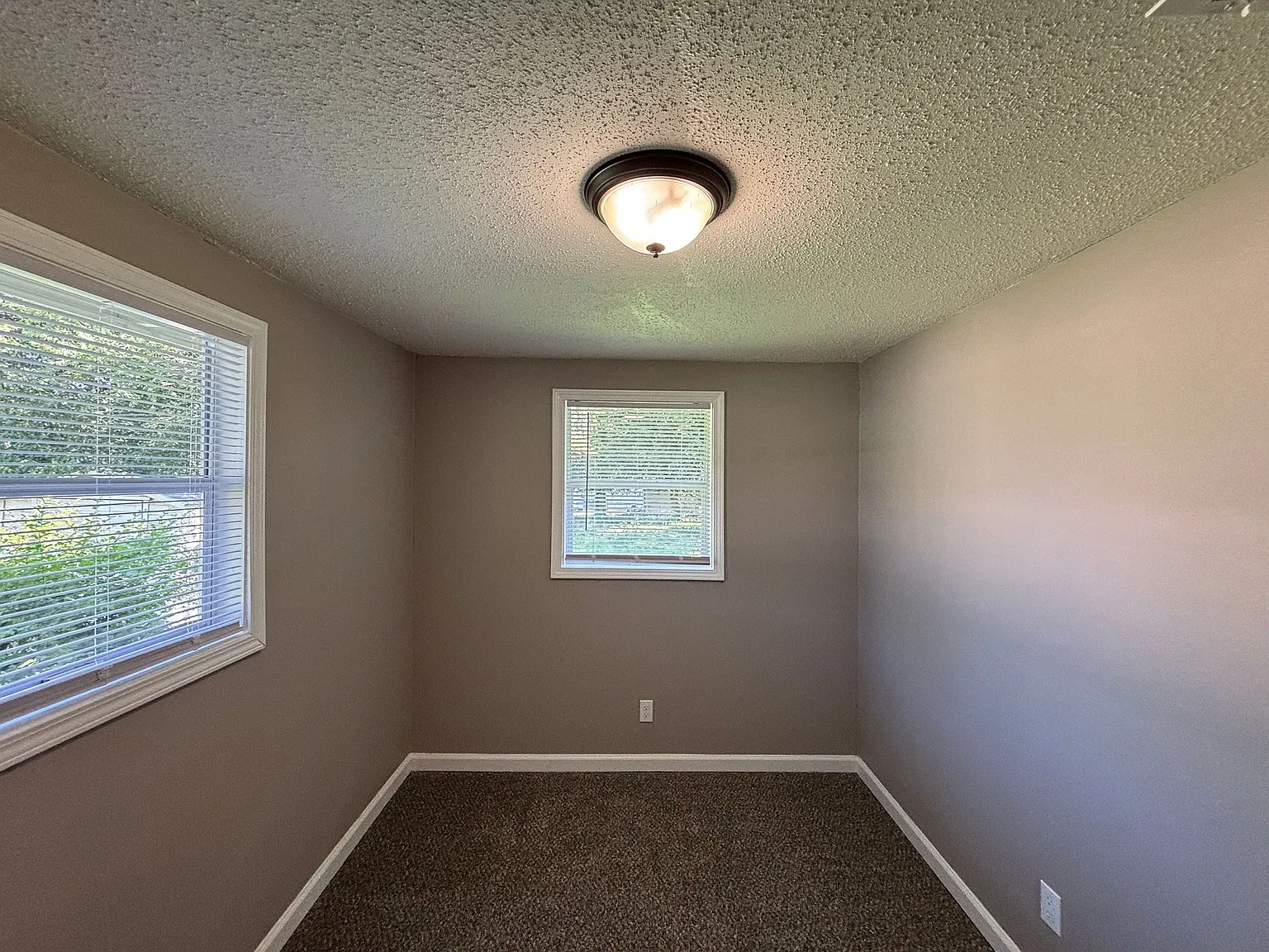 1203 King St — Photo 2