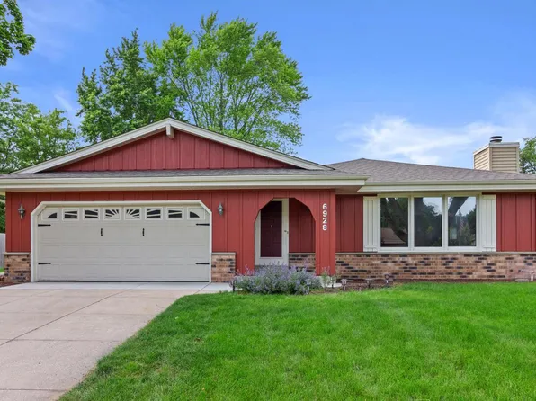 6928 West Imperial DRIVE, Franklin, WI 53132