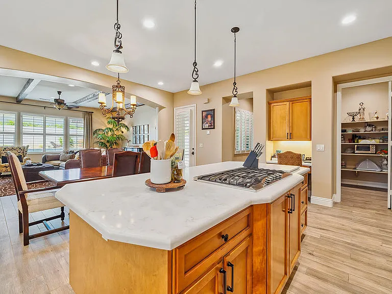 35202 Vista Del Monte — Photo 2
