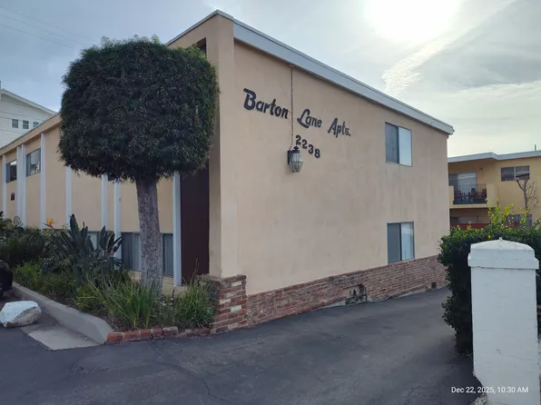 2238 Barton Ln, Montrose, CA
