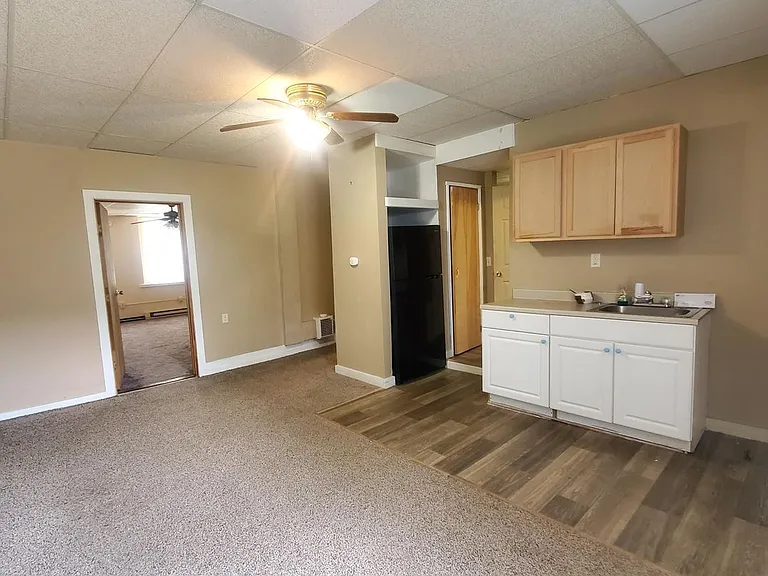 320 Washington St — Photo 4