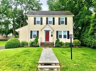 193 Rockland Rd, Fairfield, CT 06825