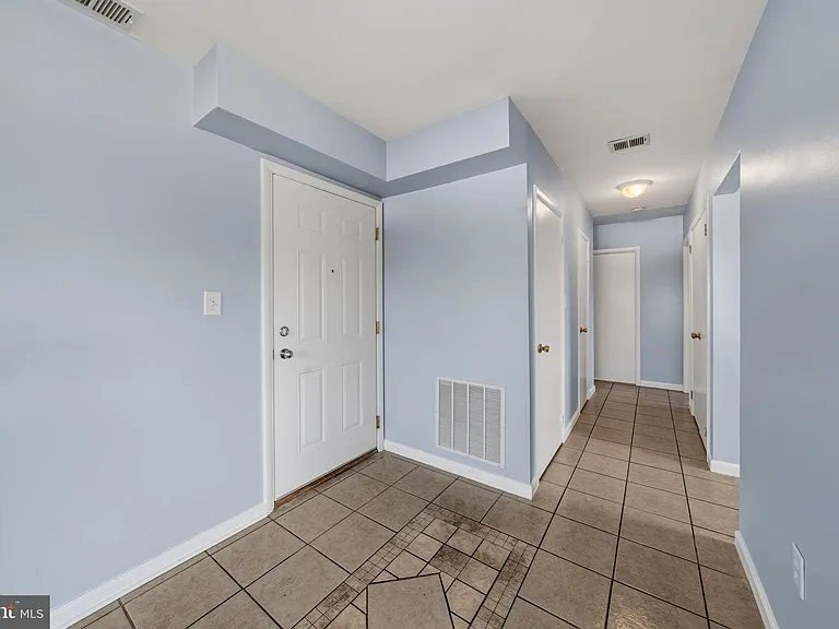 24 Florence Tollgate Pl #1 — Photo 13