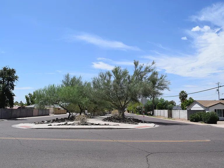 1130 E Butler Dr #B2 — Photo 10