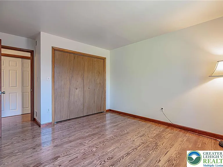 3705 Vale View Dr S — Photo 27