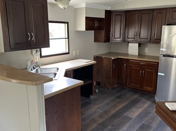 102 Tollett St #102, Hampton, TN 37658