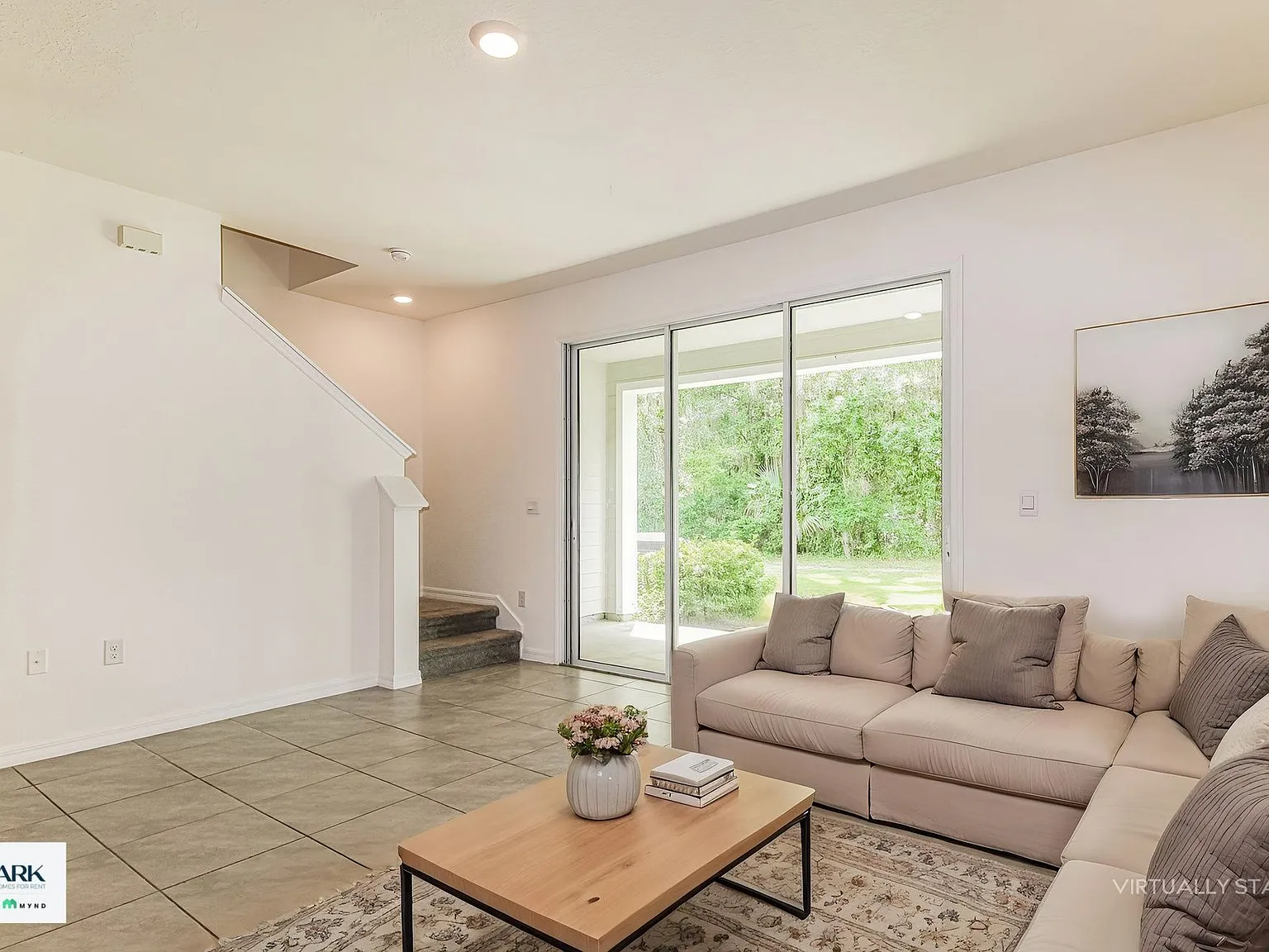 3 bed, 2.5 bath, 1686 sqft, $1,925 — Photo 2