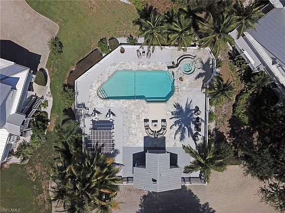 5th image of 2230 Palm Ave