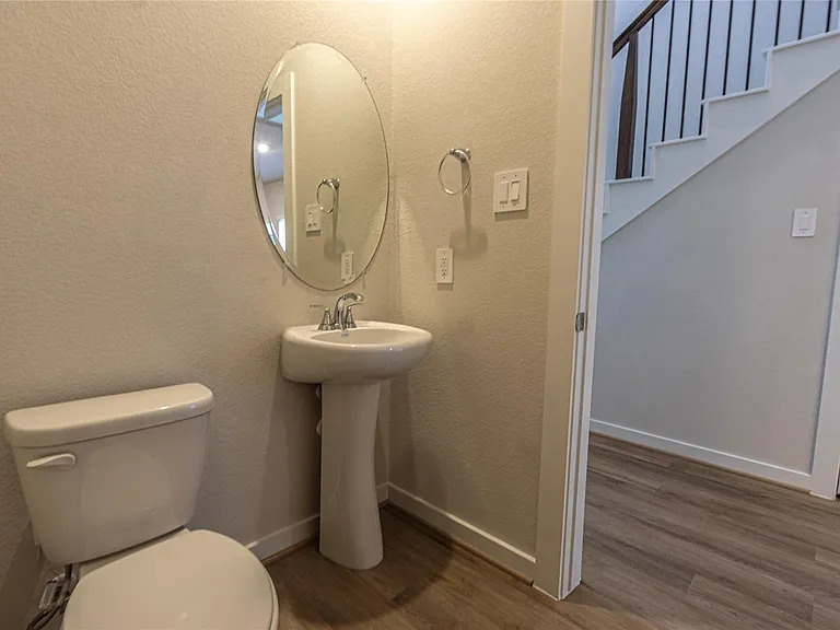 18672 Presswood Way — Photo 4