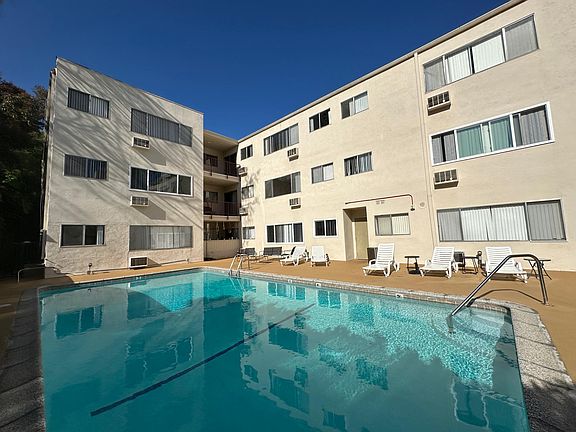 2nd image of 7367 Hollywood Blvd APT 307