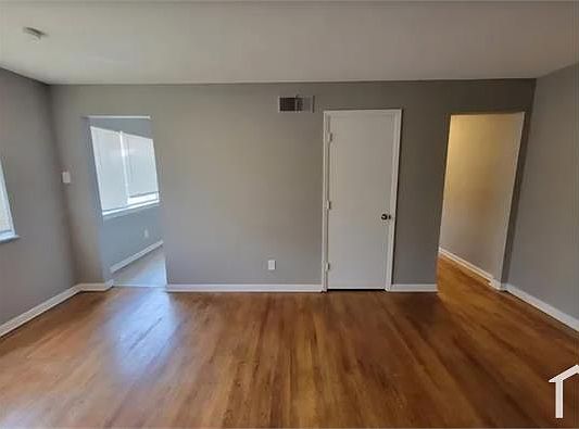 2nd image of 5720 Thekla Ave #E