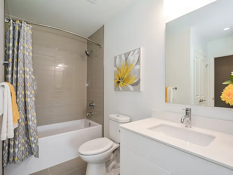 460 A Belmont Ave W #At 460b — Photo 54