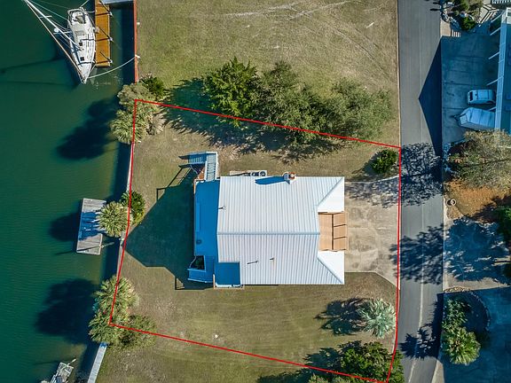 3rd image of 126 Royster Dr