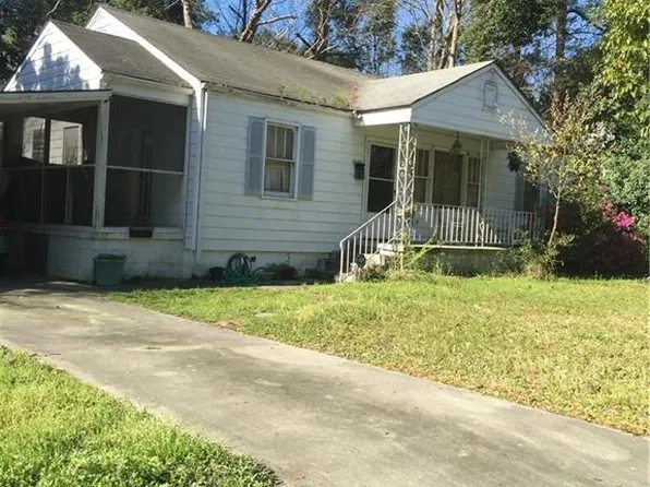 2427 E 38th St, Savannah, GA 31404
