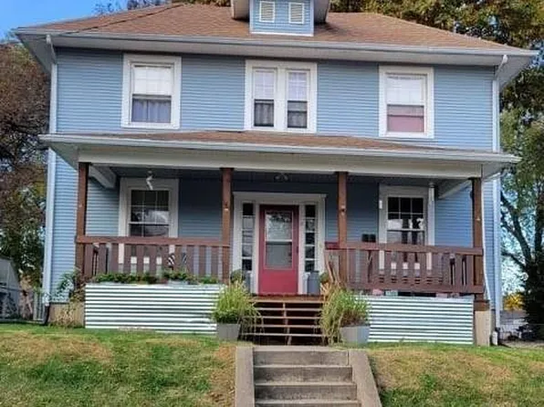 120 N 17th St, Lexington, MO 64067