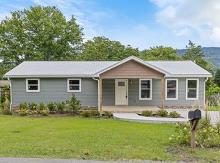 257 Walnut Ave, Trenton, GA 30752