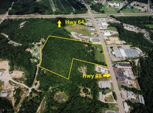 637 Mulberry Ave, Selmer, TN 38375