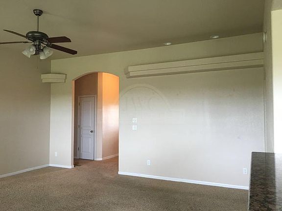 5th image of 636 Gaylon St