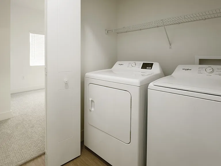 Blair Crossing Apartments — Photo 32