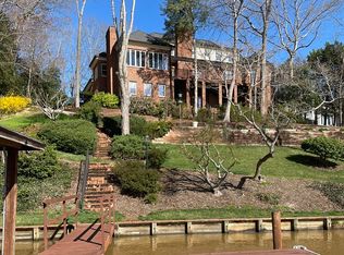 4047 5th St NW, Hickory, NC 28601