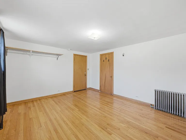 7058 S Fairfield Ave #G — Photo 8