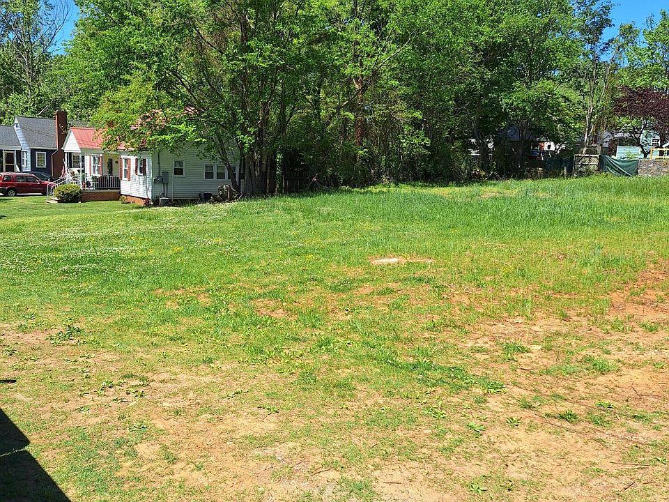 2nd image of 30 Midway St