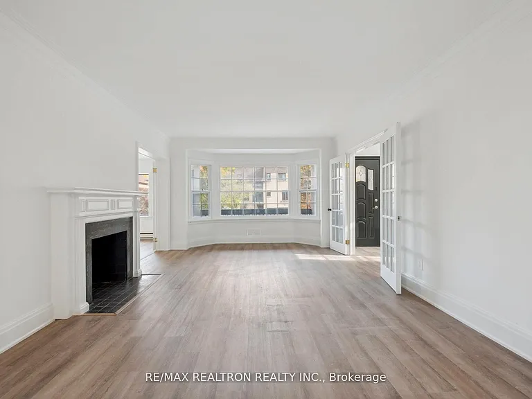 6 Woodvale Cres — Photo 7