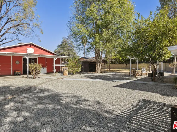 21219 Community St, Canoga Park, CA 91304