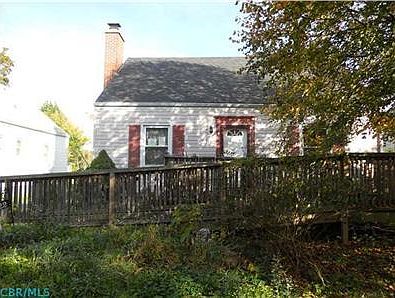 2nd image of 722 S Burgess Ave