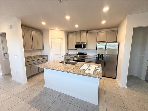 3rd image of 3865 Bluethread Way