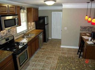 1055 Grimes Bridge Rd, Roswell, GA 30075