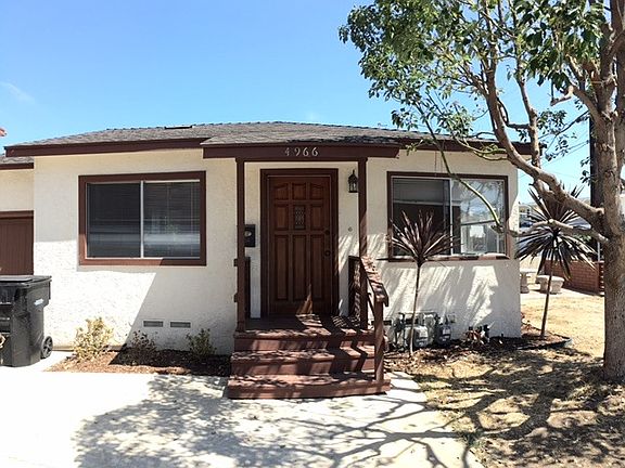 3rd image of 4966 Crystal Dr