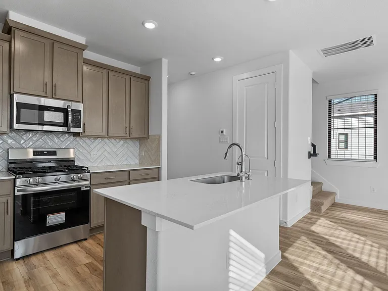 3235 Loam Ln — Photo 12