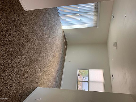 5th image of 1705 Mariposa Dr