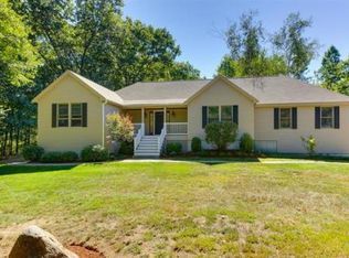 6 Pilgrim Cir, Tyngsboro, MA 01879